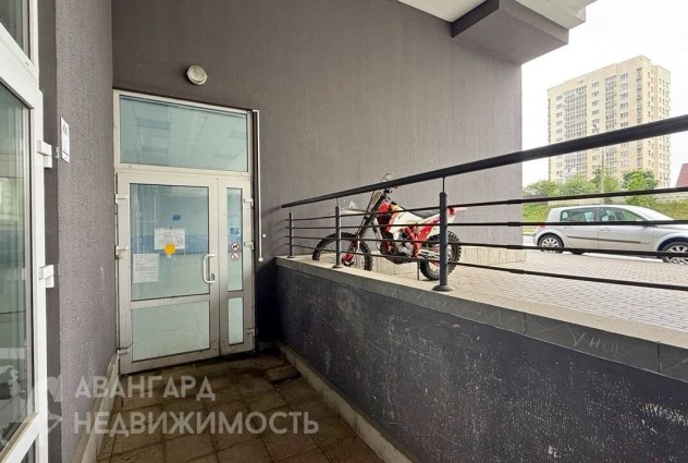 Фото Аренда административно-торгового помещения на ул. Лосика — 13