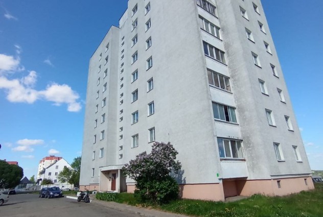 Фото Просторная трехкомнатная квартира в а.г. Гатово — 1