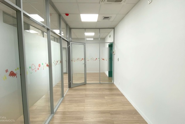 Фото Офис 207,3 м² с новым ремонтом возле метро “Молодежная” — 19