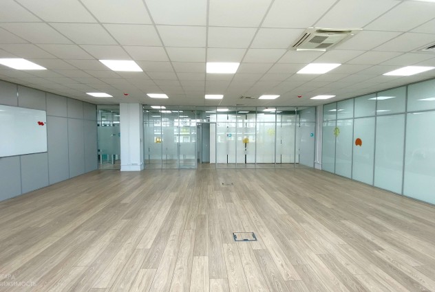 Фото Офис 207,3 м² с новым ремонтом возле метро “Молодежная” — 13
