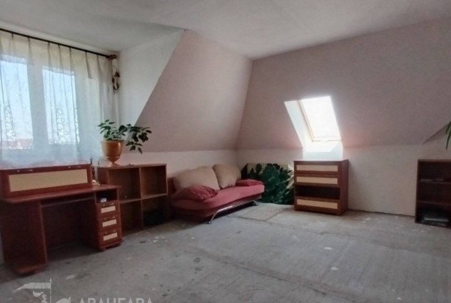 Фото Продается просторный коттедж — 37