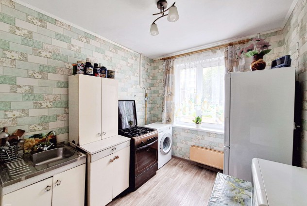 Фото Продается 4-комн квартира возле метро! — 19