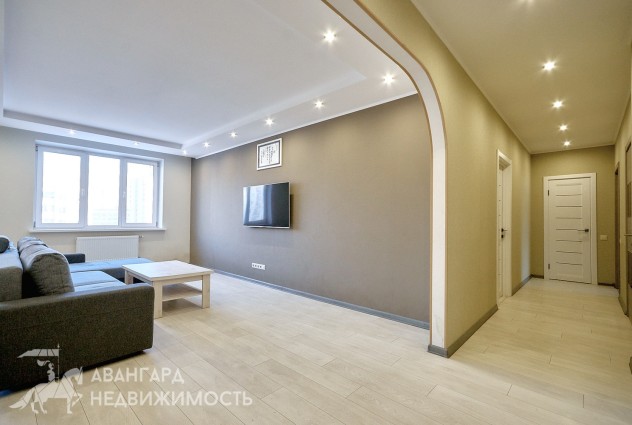 Фото Продается 3-комнатная квартира 200 метров ст. м. Малиновка!Предлагаем 3-ую квартиру с ремонтом по адресу просп. Дзержинского 119. — 9