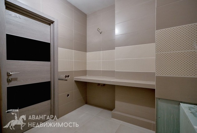 Фото Продается 3-комнатная квартира 200 метров ст. м. Малиновка!Предлагаем 3-ую квартиру с ремонтом по адресу просп. Дзержинского 119. — 21