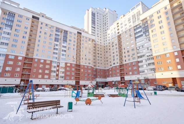 Фото Продается 3-комнатная квартира 200 метров ст. м. Малиновка!Предлагаем 3-ую квартиру с ремонтом по адресу просп. Дзержинского 119. — 31