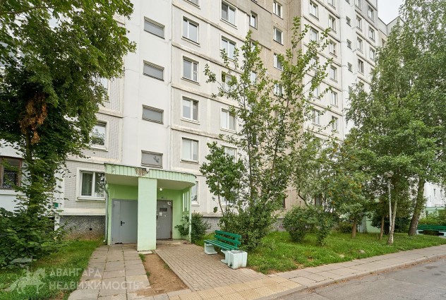 Фото Просторная 4-ка в отличной локации. — 43