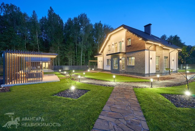Фото Коттедж с современной архитектурой! Дизайнерский ремонт! — 35