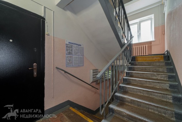 Фото Просторная 3-х комнатная квартира в кирпичном доме рядом с метро! — 31