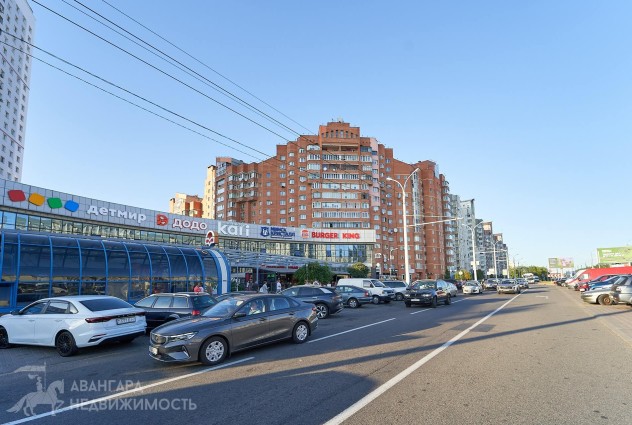 Фото 2 комнатная квартира у метро Уручье. — 1