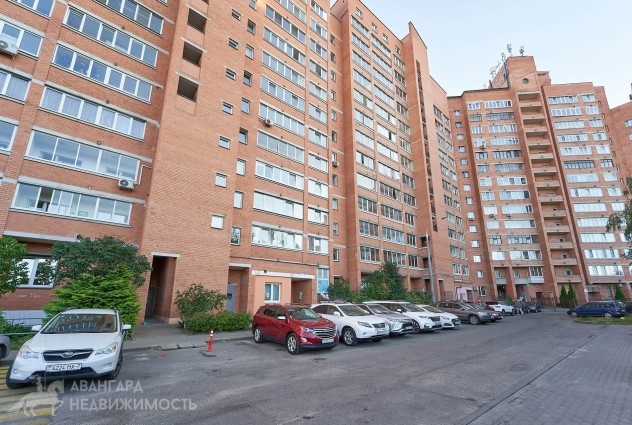 Фото 2 комнатная квартира у метро Уручье. — 3