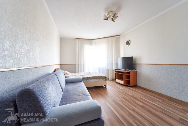 Фото 2 комнатная квартира у метро Уручье. — 35