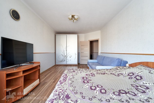 Фото 2 комнатная квартира у метро Уручье. — 37