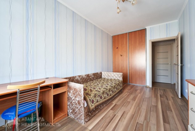 Фото 2 комнатная квартира у метро Уручье. — 41