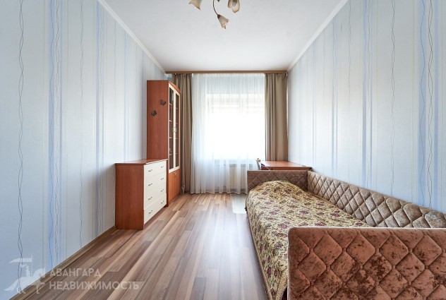Фото 2 комнатная квартира у метро Уручье. — 45