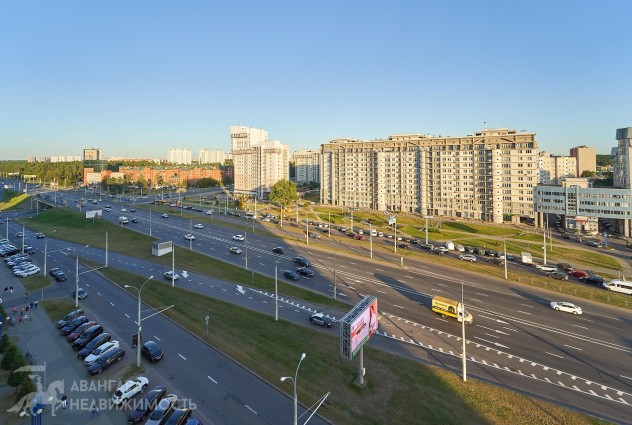 Фото 2 комнатная квартира у метро Уручье. — 61