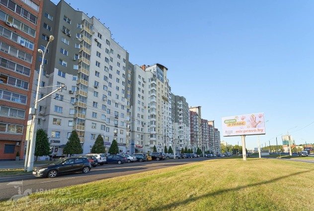 Фото 2 комнатная квартира у метро Уручье. — 69