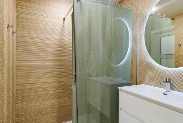 Фото Шикарная 3-комн. квартира с атмосферной локацией — 35