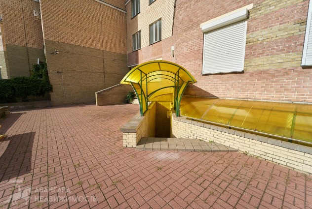 Фото Административное здание по ул. Восточная д. 133 — 67