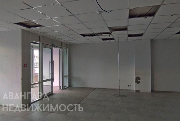 Фото Аренда торгового помещения в микрорайоне Лебяжий — 9