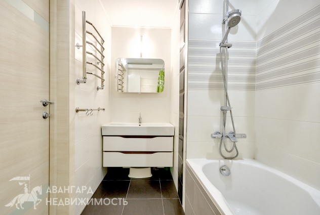 Фото 3-комнатная со стильным ремонтом недалеко от метро Грушевка. — 17