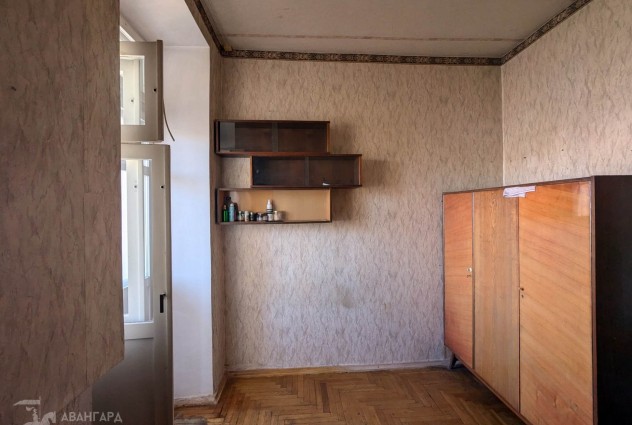 Фото Атмосферная «Сталинка» около вокзала и площади Ленина. — 31