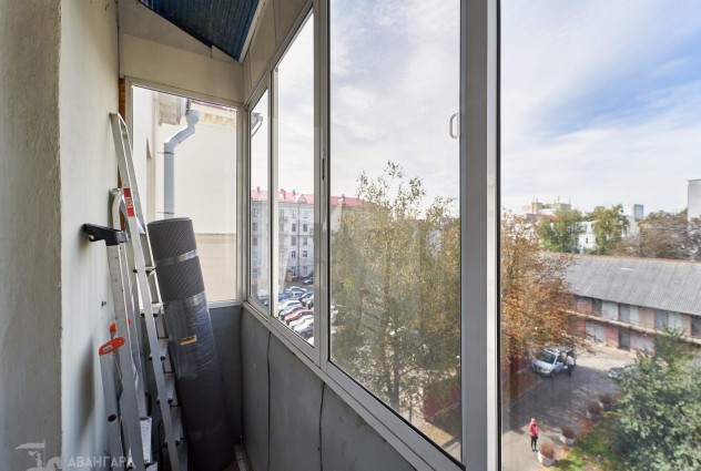 Фото Атмосферная «Сталинка» около вокзала и площади Ленина. — 47