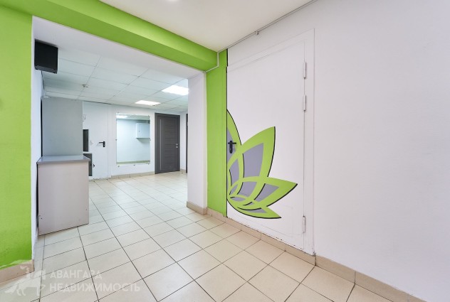 Фото Торговое помещение на Кальварийской 44. Цена 5000 р. с коммунальными! — 9