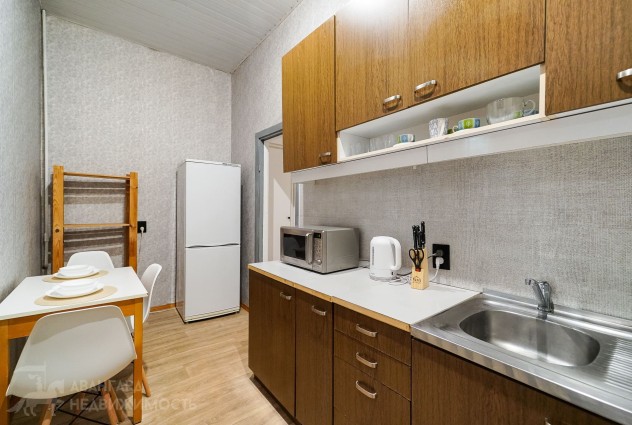 Фото Продается просторная «сталинка» в самом центре города! — 27