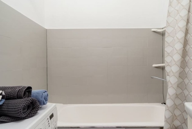 Фото Продается просторная «сталинка» в самом центре города! — 31