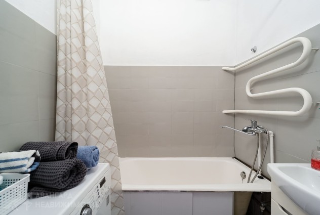 Фото Продается просторная «сталинка» в самом центре города! — 35