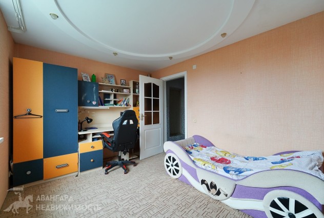 Фото Продается дом в три уровня размером 13.2х9.5м — 27