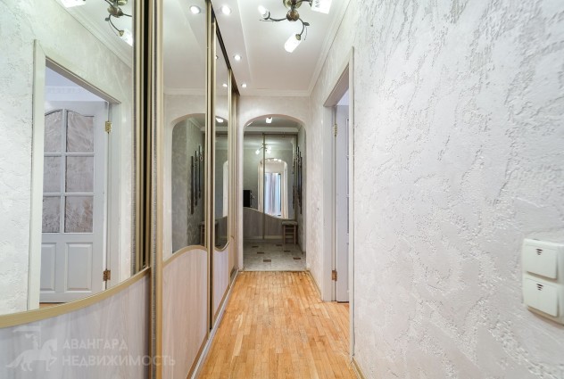 Фото Просторная двухкомнатная квартира на ул. Слободской 91 — 13