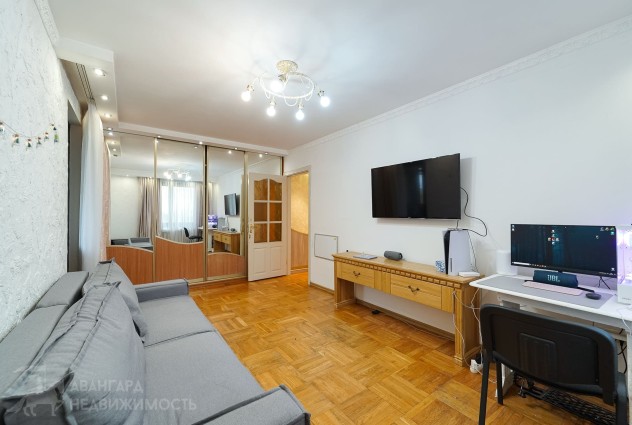 Фото Просторная двухкомнатная  квартира на ул. Слободской 91 — 13