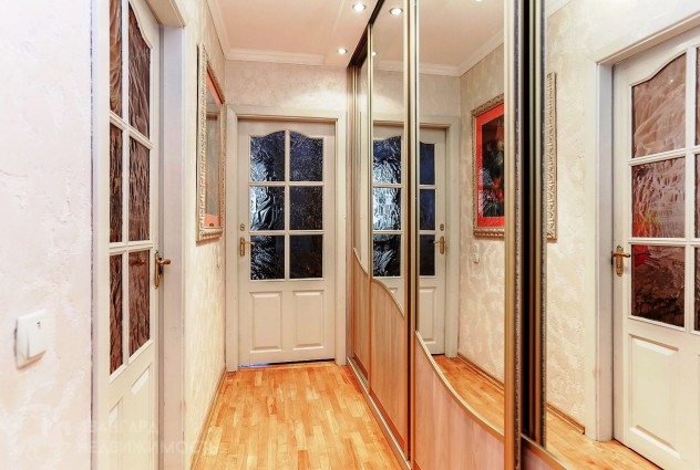 Фото Просторная двухкомнатная  квартира на ул. Слободской 91 — 17