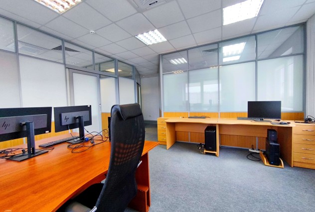 Фото Продажа офисного помещения 61,6 кв. м (3-я улица Щорса, 9) — 3