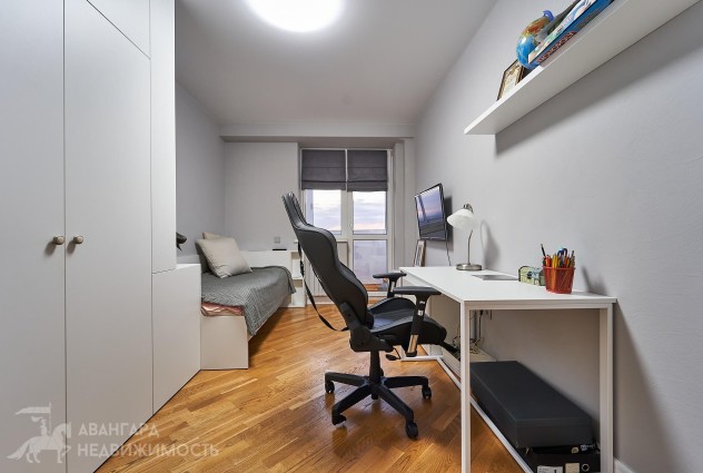 Фото 3-комнатная квартира с современным ремонтом ул. Богдановича,130 — 25