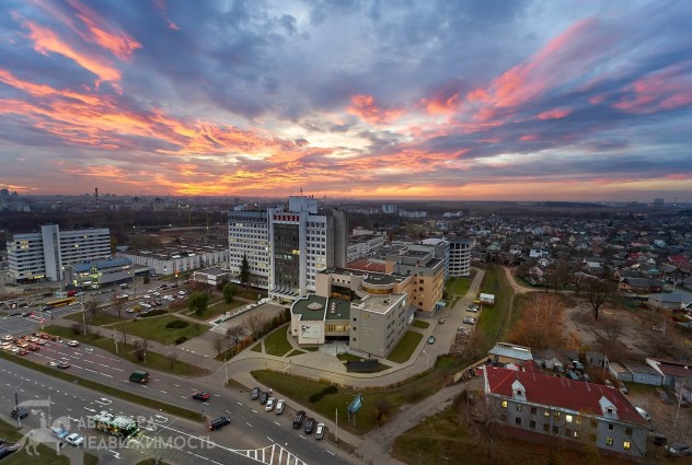 Фото 3-комнатная квартира с современным ремонтом ул. Богдановича,130 — 45
