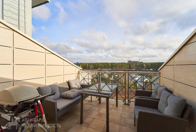 Фото  Просторный пентхаус в клубном доме по ул. Жасминовая — 35