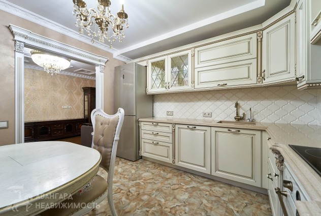 Фото Шикарная 2-х комнатная квартира в классическом стиле — 5