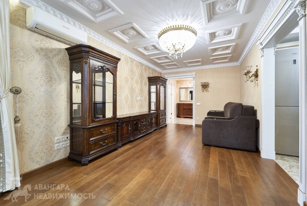 Фото Шикарная 2-х комнатная квартира в классическом стиле — 11
