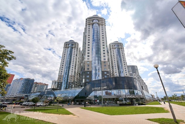 Фото Видовая квартира на 22 этаже с новым дизайнерским ремонтом в ЖК D3 — 3