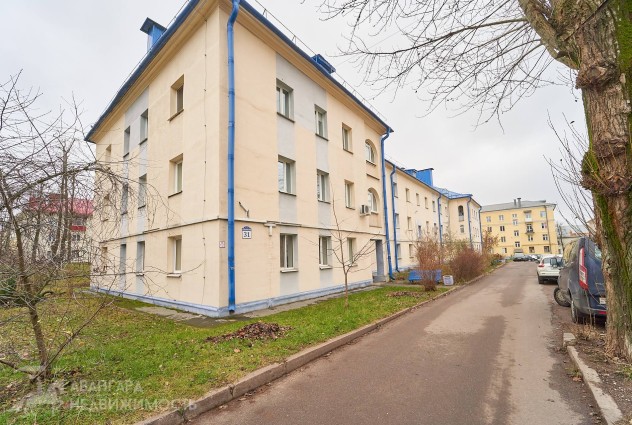 Фото В Продаже Сталинка с новым ремонтом на Стахановкой — 3