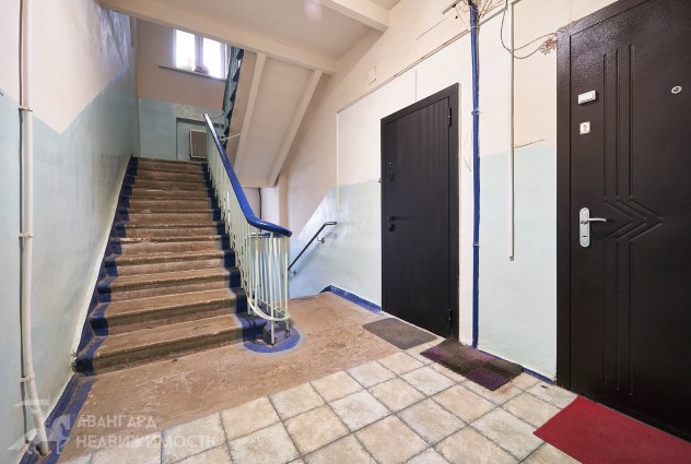 Фото В Продаже Сталинка с новым ремонтом на Стахановкой — 11