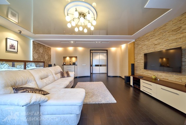 Фото Большая 3-х комнатная квартира в современном кирпичном доме. — 17