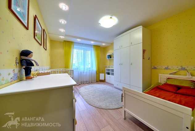 Фото Большая 3-х комнатная квартира в современном кирпичном доме. — 29