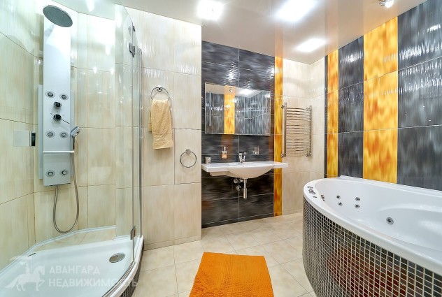 Фото Большая 3-х комнатная квартира в современном кирпичном доме. — 31