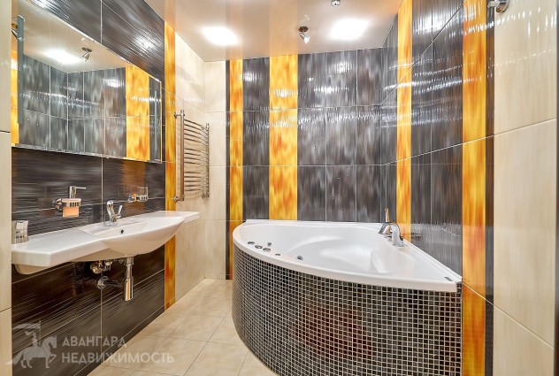 Фото Большая 3-х комнатная квартира в современном кирпичном доме. — 33