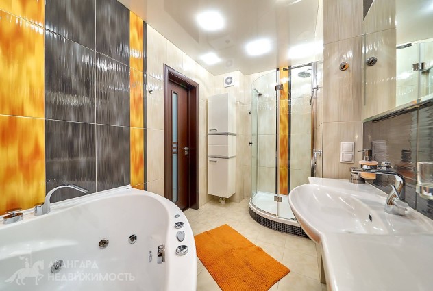 Фото Большая 3-х комнатная квартира в современном кирпичном доме. — 35