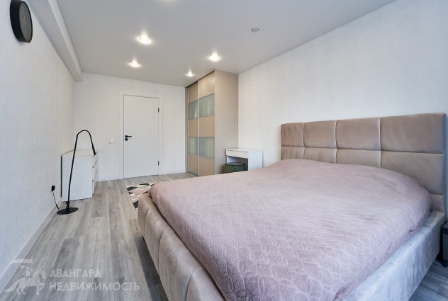 Фото Просторная 3-комнатная квартира с ремонтом — 13