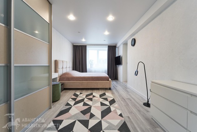 Фото Просторная 3-комнатная квартира с ремонтом — 19